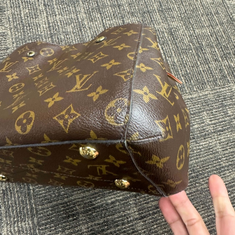 ❌SOLD❌Louis Vuitton Montaigne BB in Mono - Picture 3 of 15
